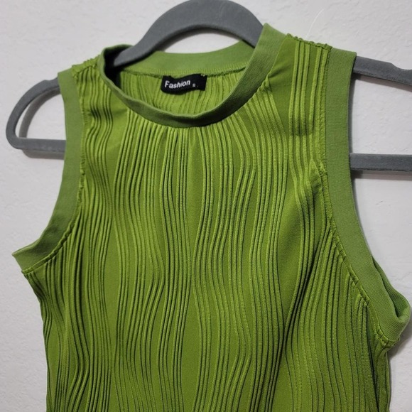 Womans Green Ribbed sleeveless tank shirt Small - Picture 6 of 6
